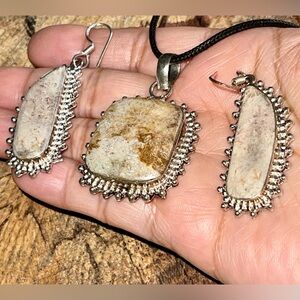 Agatized Coral Pendant & Earrings Set